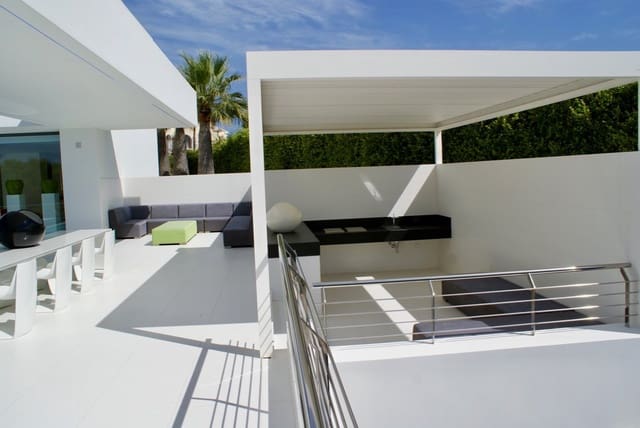 7 soverom Villa til salgs i El Portet - Pla de Mar, Teulada-Moraira med svømmebasseng - € 4 450 000 (Ref: 9242118)