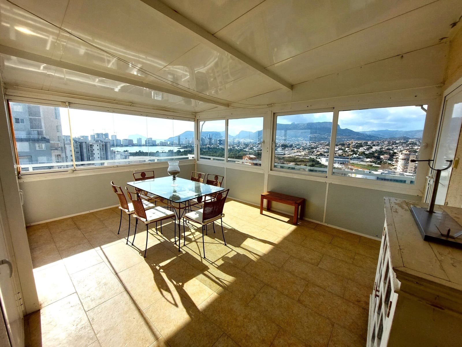 3 bedroom Apartment for sale in Calpe / Calp with pool - € 690,000 (Ref: 9242128)