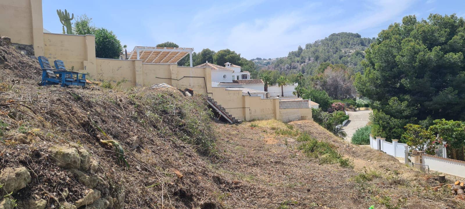 Grunde uden byggetilladelser til salg i Benissa - € 199.000 (Ref: 9242141)