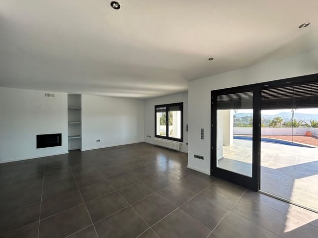 4 soveværelse Villa til salg i Casco Urbano, Teulada-Moraira med swimmingpool - € 1.440.000 (Ref: 9242143)