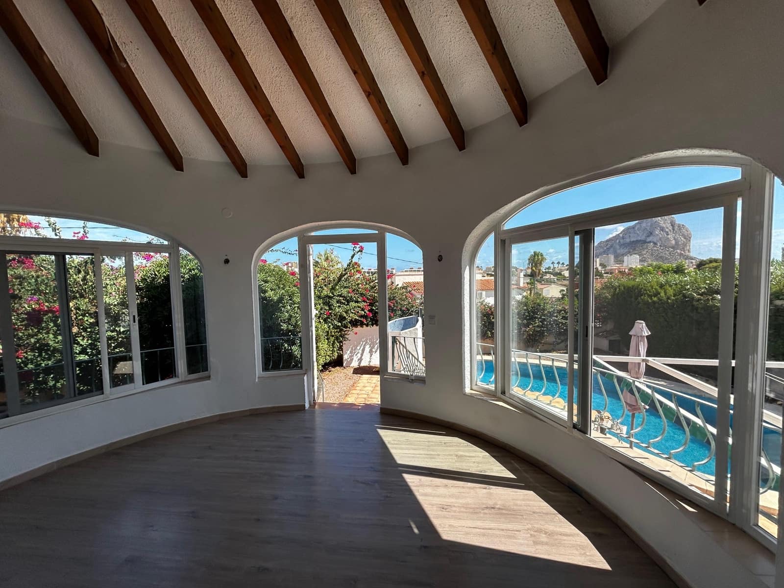 2 chambre Villa/Maison à vendre à Calpe / Calp avec piscine - 448 000 € (Ref: 9242152)
