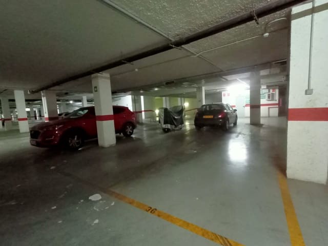 Garasje til salgs i Pueblo, Calpe / Calp - € 15 000 (Ref: 9242155)