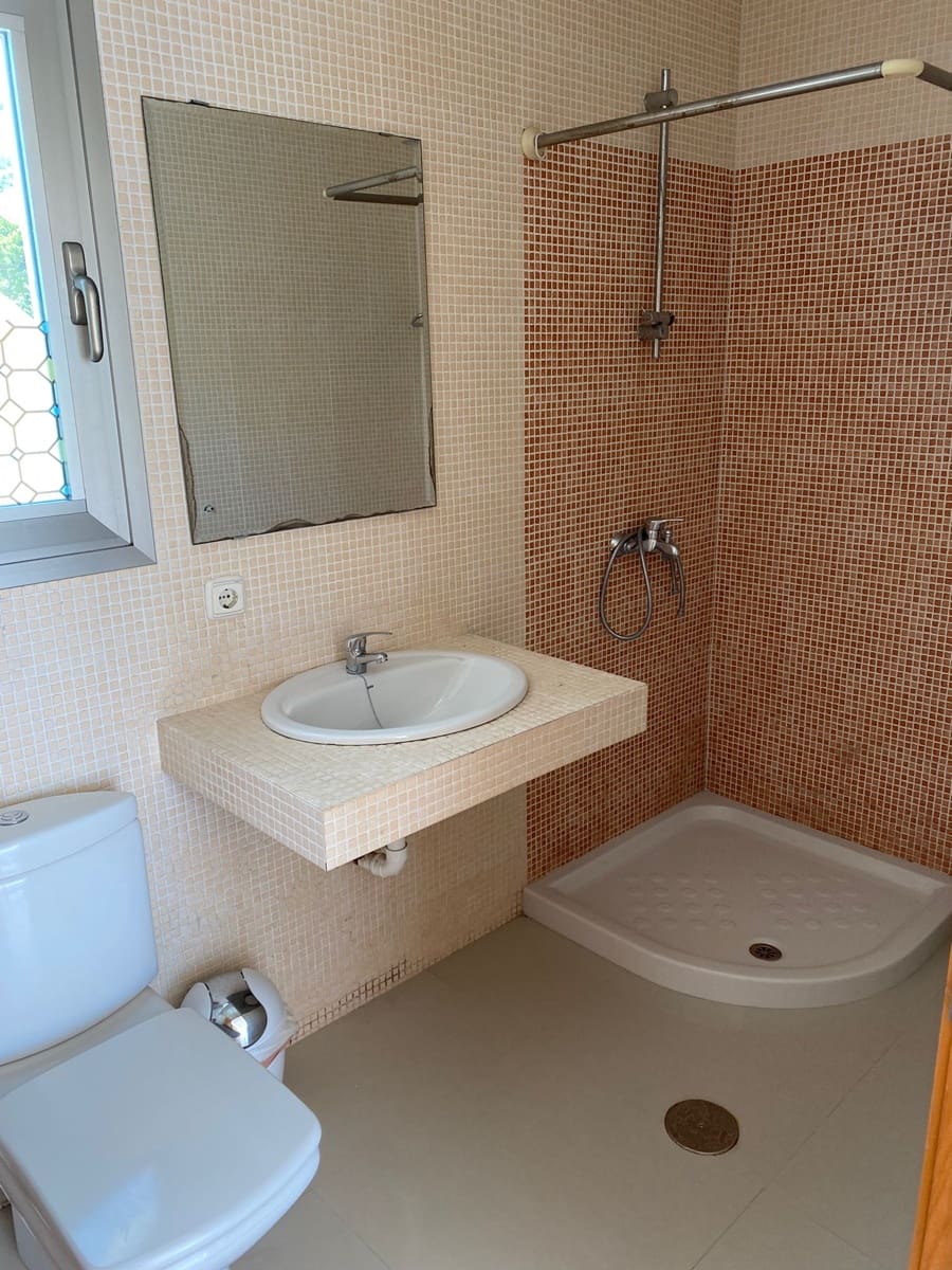 4 bedroom Villa for sale in Altea with pool - € 850,000 (Ref: 9242179)