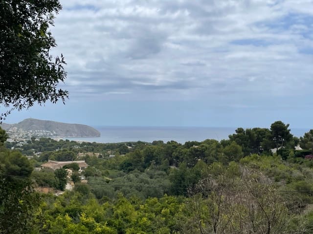 Undeveloped Land for sale in Casco Urbano, Teulada-Moraira - € 800,000 (Ref: 9242185)
