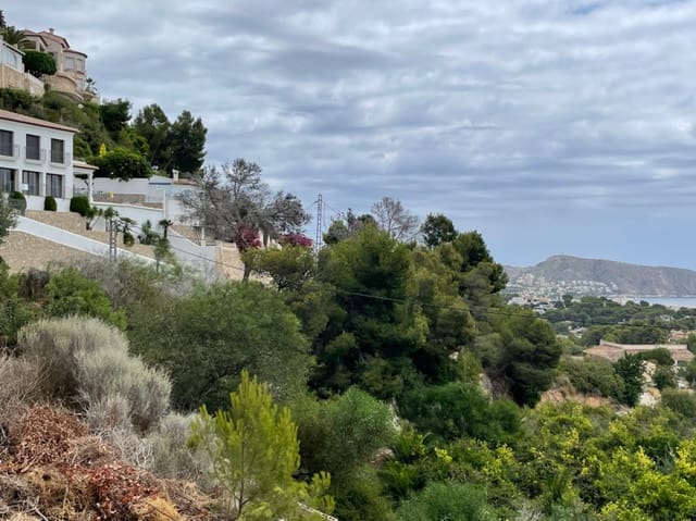 Undeveloped Land for sale in Casco Urbano, Teulada-Moraira - € 800,000 (Ref: 9242185)