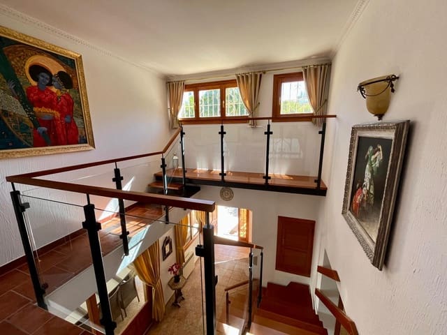 5 makuuhuone Huvila myytävänä paikassa Gargasindi, Calpe / Calp mukana uima-altaan - 1 165 000 € (Ref: 9242187)