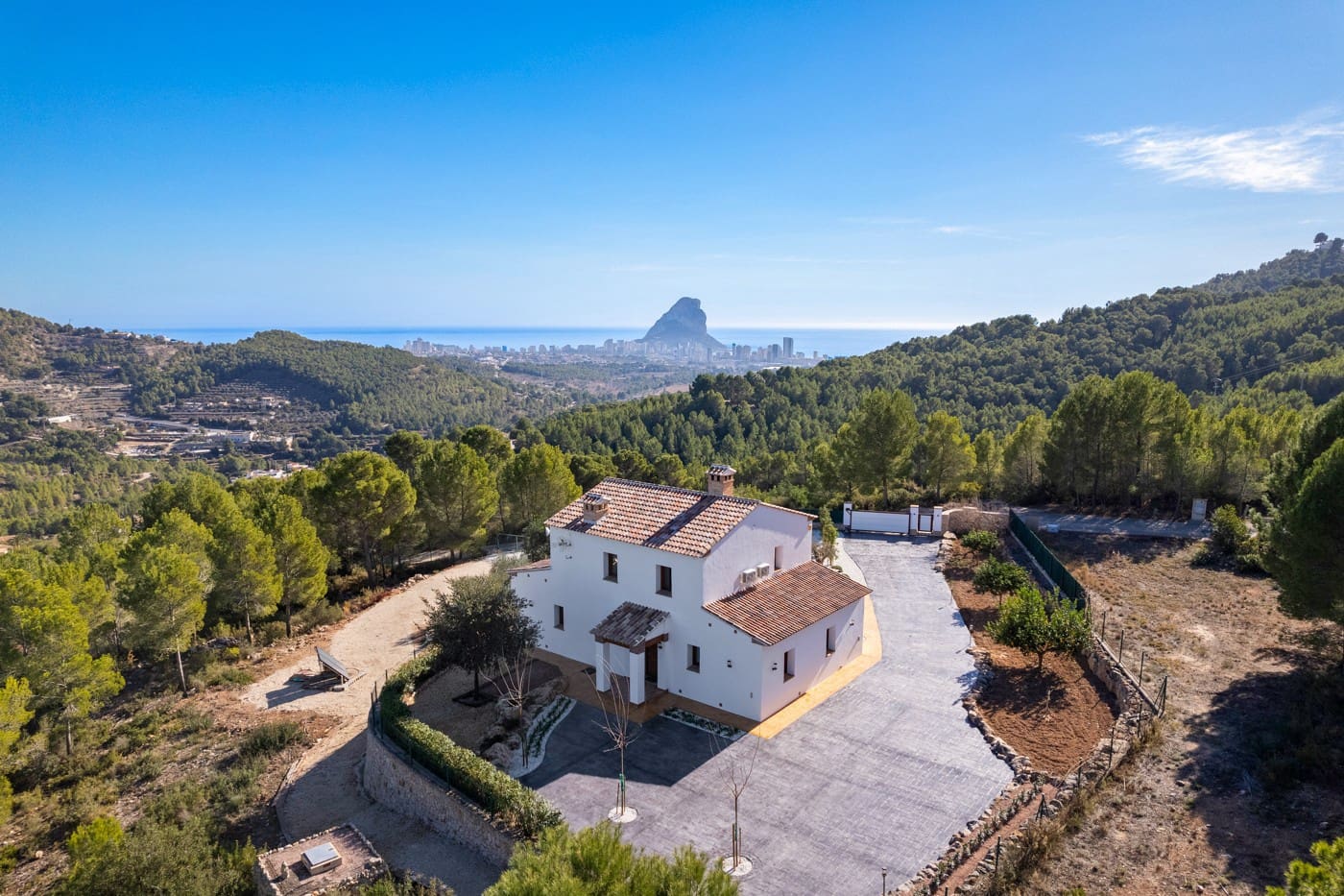 4 makuuhuone Huvila myytävänä paikassa Calpe / Calp mukana uima-altaan - 1 095 000 € (Ref: 9242189)