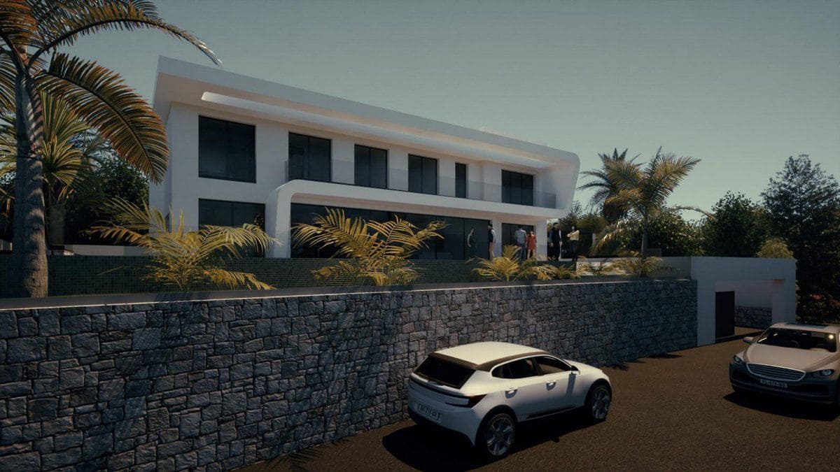 5 bedroom Villa for sale in Calpe / Calp with pool - € 1,260,000 (Ref: 9242216)