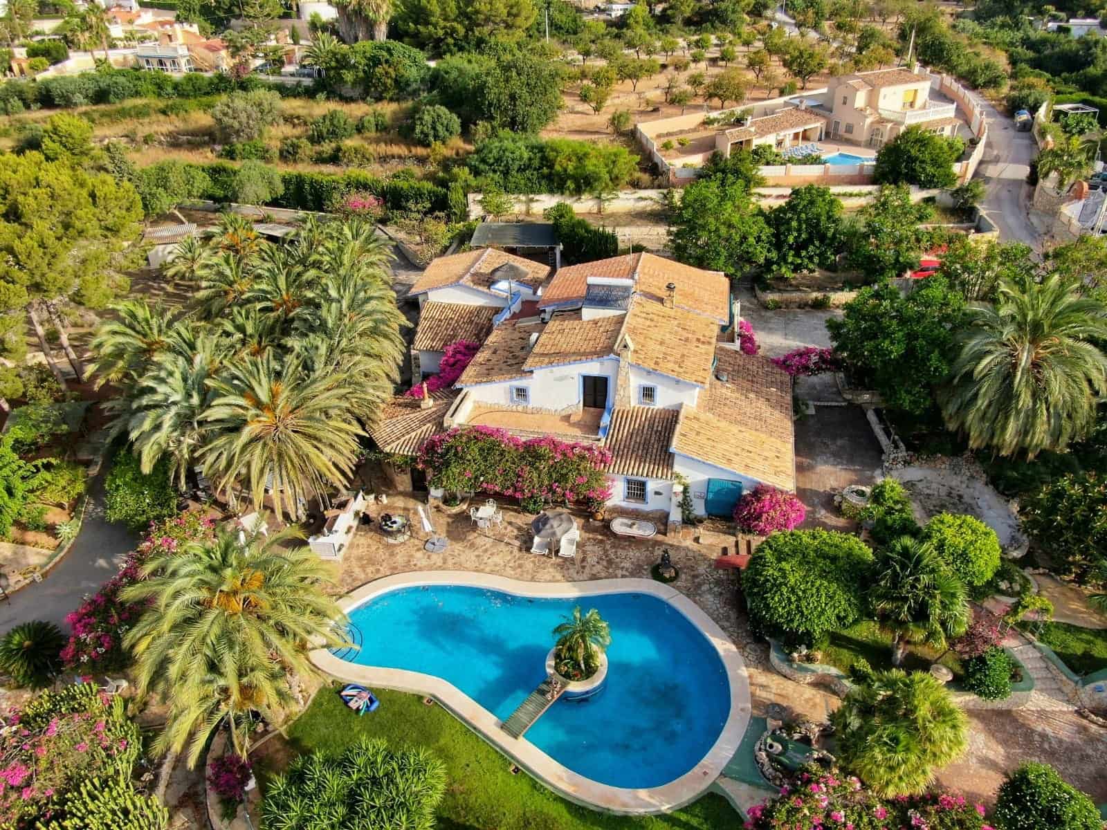 4 soveværelse Villa til salg i Calpe / Calp med swimmingpool - € 2.500.000 (Ref: 9242219)