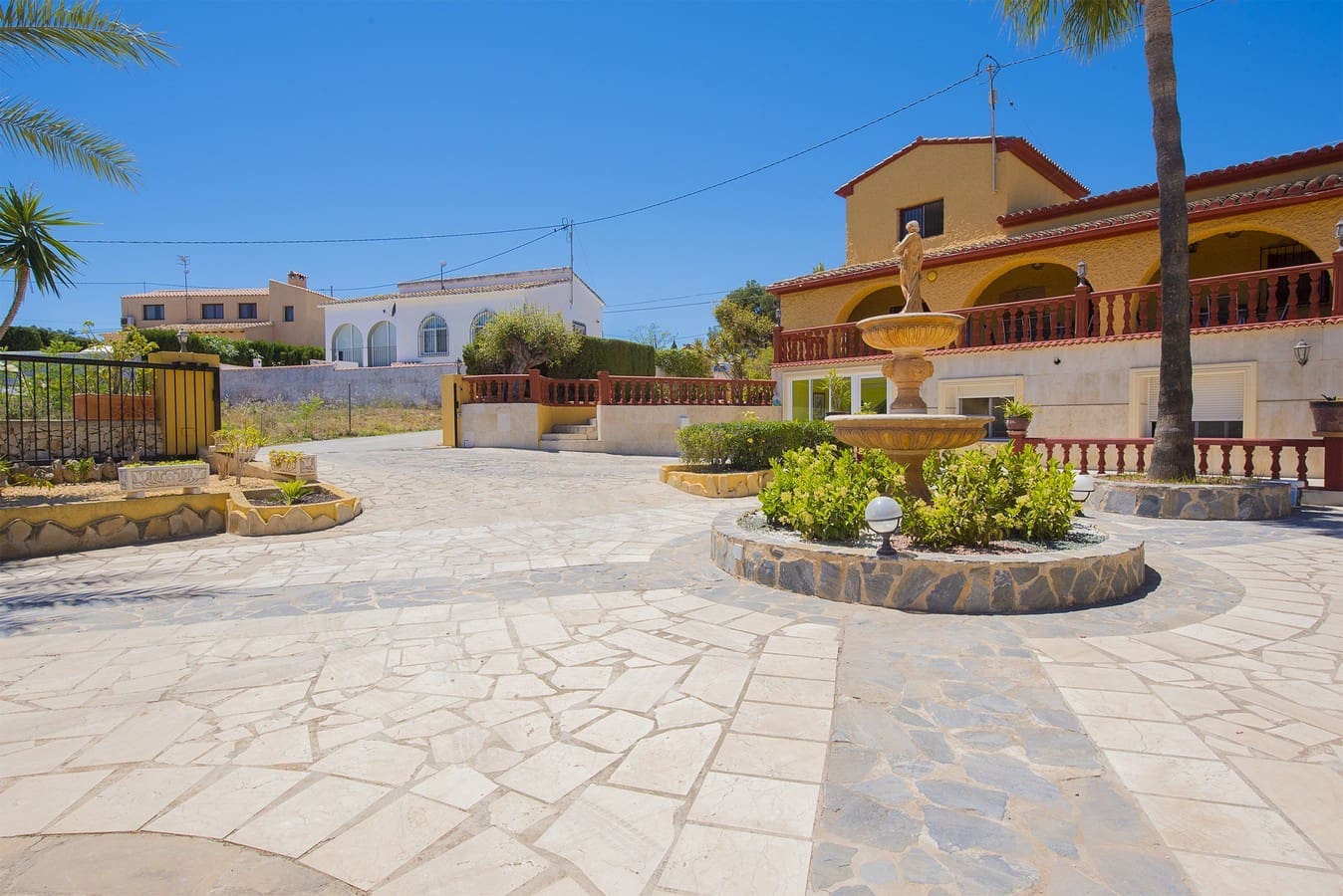 7 makuuhuone Huvila myytävänä paikassa Calpe / Calp mukana uima-altaan - 1 200 000 € (Ref: 9242233)