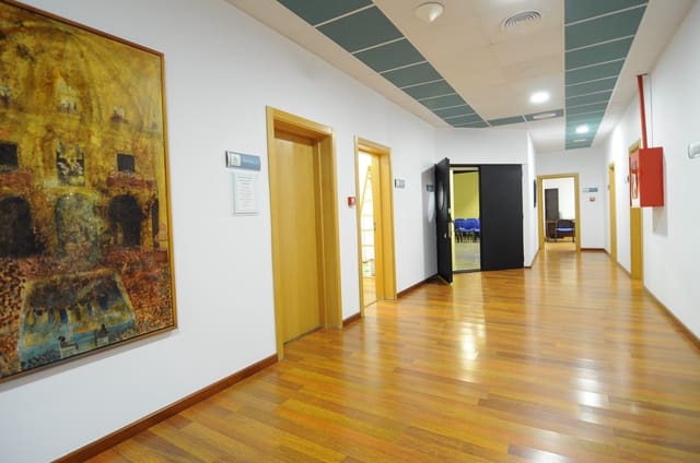 9 quarto Comercial para venda em Pueblo, Calpe / Calp - 450 000 € (Ref: 9242241)