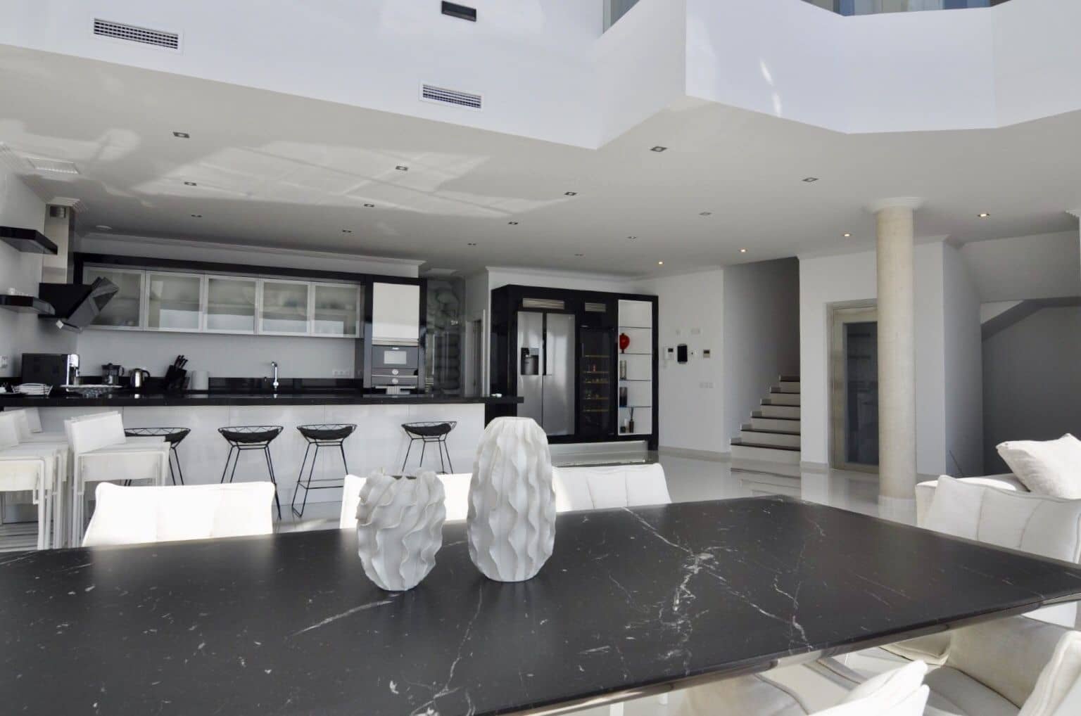 5 bedroom Villa for sale in Benissa with pool - € 2,450,000 (Ref: 9242252)