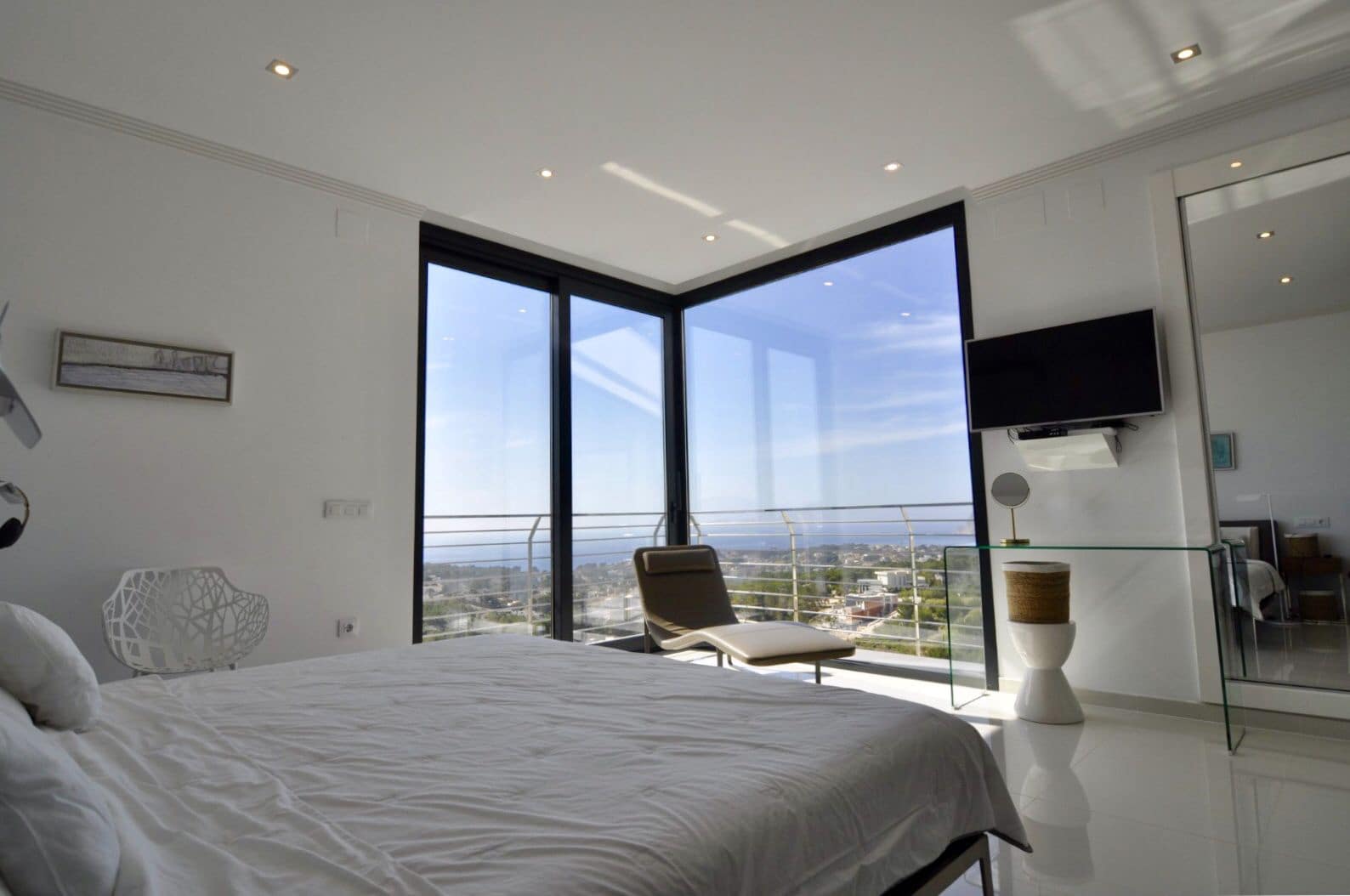 5 bedroom Villa for sale in Benissa with pool - € 2,450,000 (Ref: 9242252)