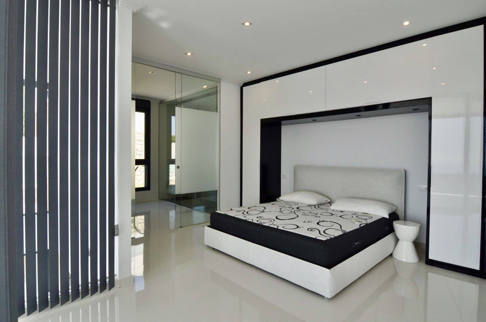 5 bedroom Villa for sale in Benissa with pool - € 2,450,000 (Ref: 9242252)