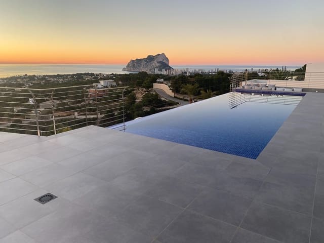 5 bedroom Villa for sale in Benissa with pool - € 2,450,000 (Ref: 9242252)