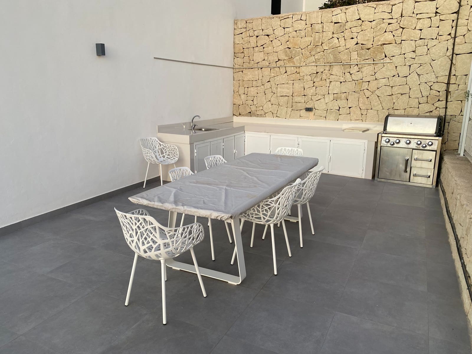 5 bedroom Villa for sale in Benissa with pool - € 2,450,000 (Ref: 9242252)