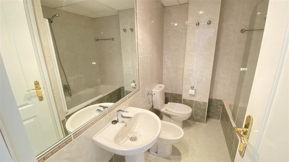 Appartement de 1 chambre à louer à Calpe / Calp avec piscine - 900 € (Ref: 9280941)