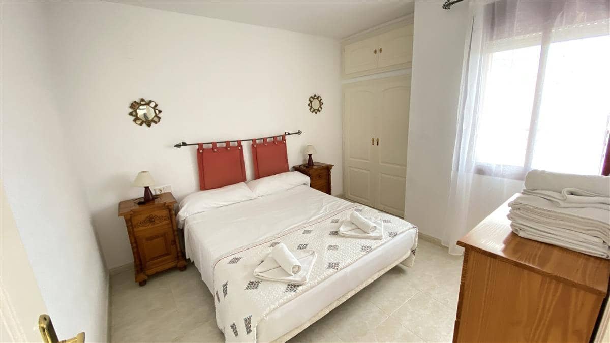 Appartement de 1 chambre à louer à Calpe / Calp avec piscine - 900 € (Ref: 9280941)