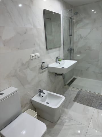 1 soveværelse Lejlighed til salg i Playa Levante, Benidorm med swimmingpool garage - € 295.000 (Ref: 9325991)