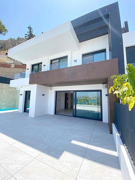 4 soveværelse Villa til salg i Benidorm med swimmingpool - € 1.650.000 (Ref: 9340702)