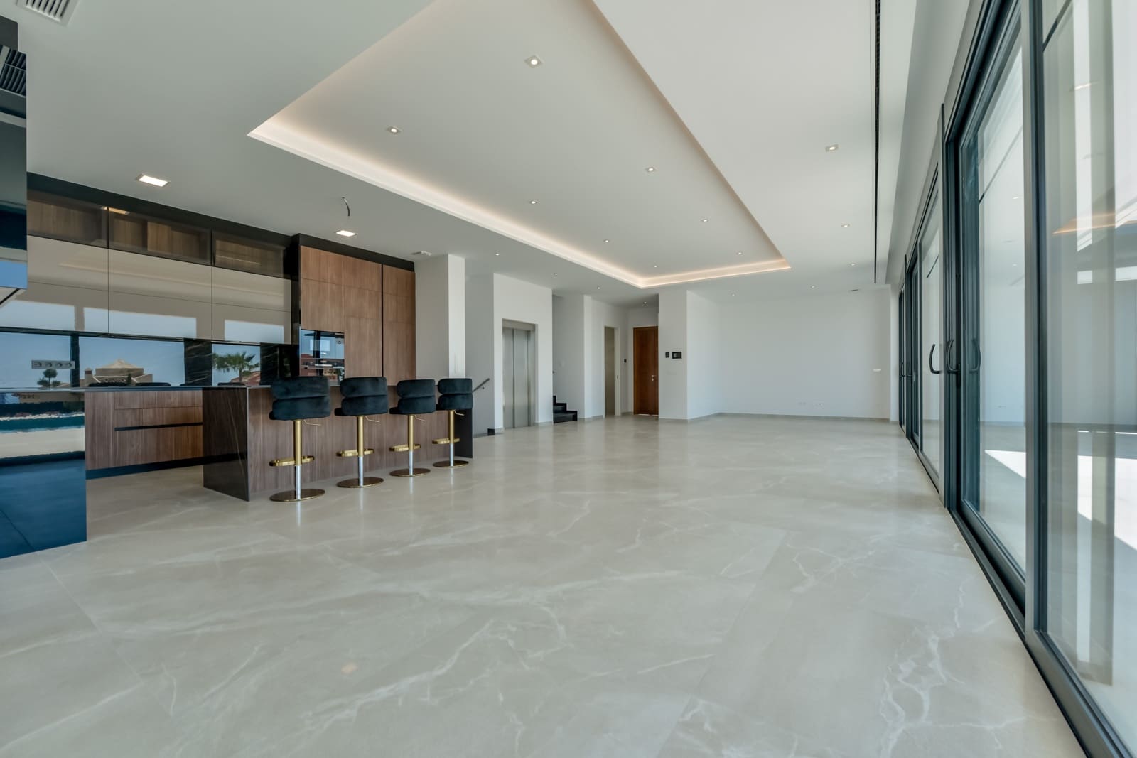 8 bedroom Villa for sale in Finestrat - € 4,450,000 (Ref: 9349018)