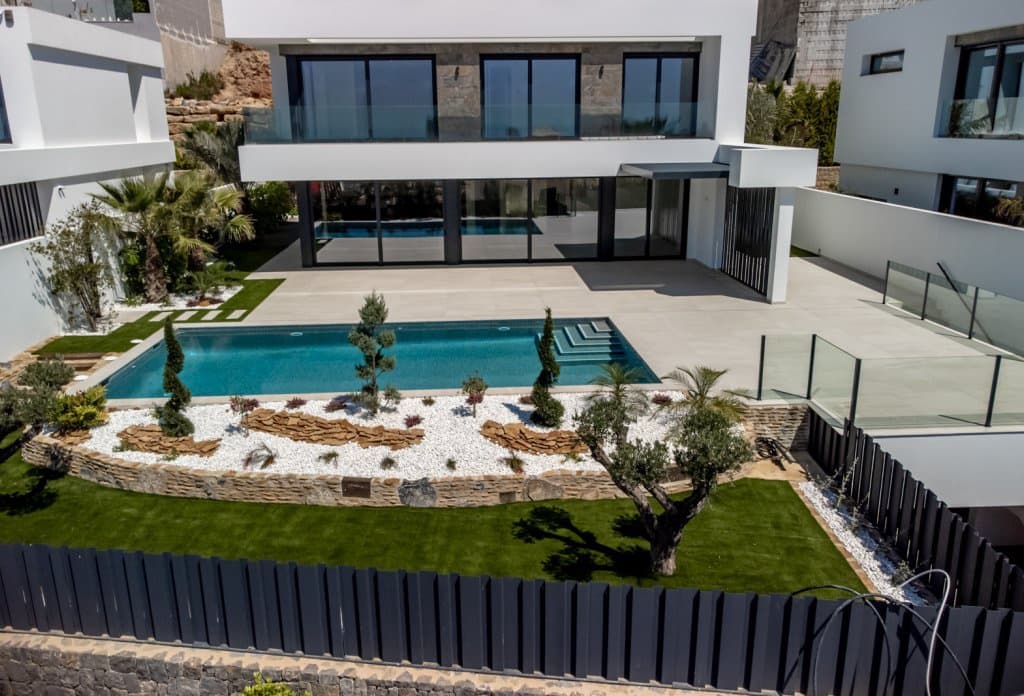 8 soverom Villa til salgs i Finestrat med svømmebasseng garasje - € 3 950 000 (Ref: 9349018)