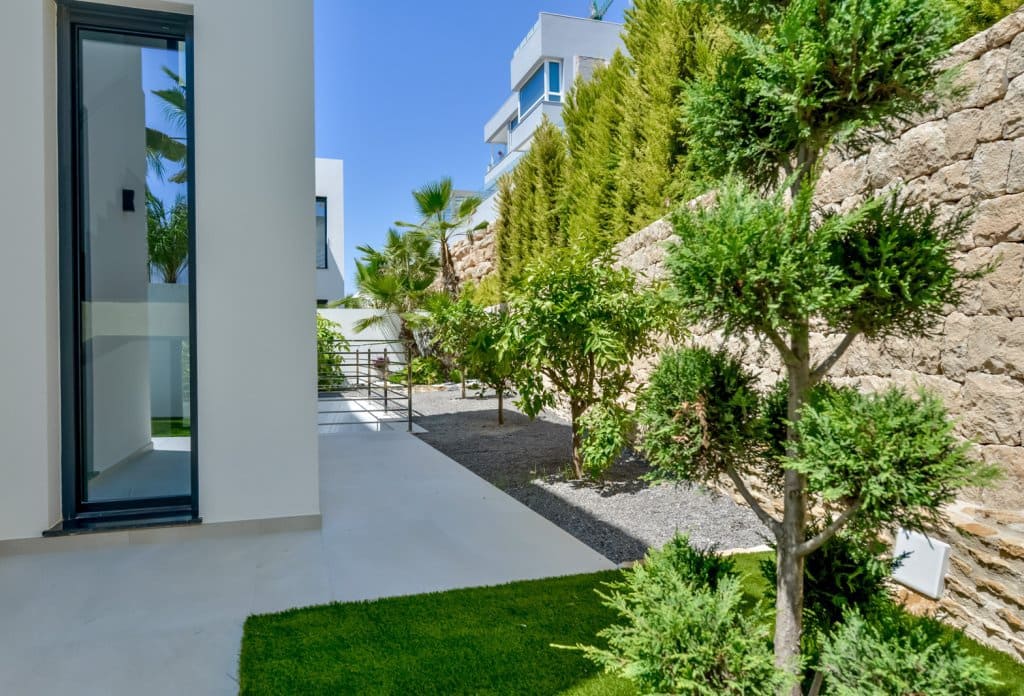 8 soverom Villa til salgs i Finestrat med svømmebasseng garasje - € 3 950 000 (Ref: 9349018)