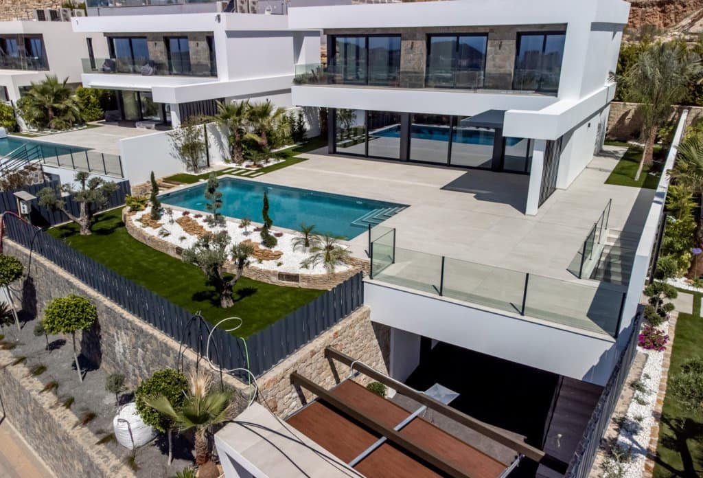 8 soverom Villa til salgs i Finestrat med svømmebasseng garasje - € 3 950 000 (Ref: 9349018)