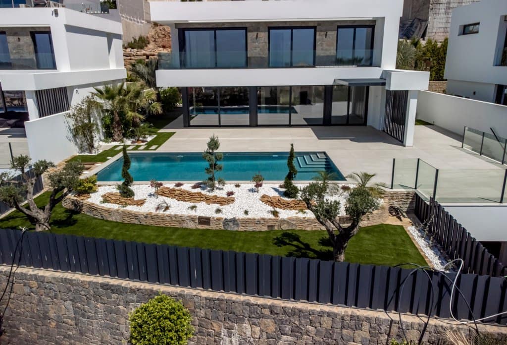 8 soverom Villa til salgs i Finestrat med svømmebasseng garasje - € 3 950 000 (Ref: 9349018)