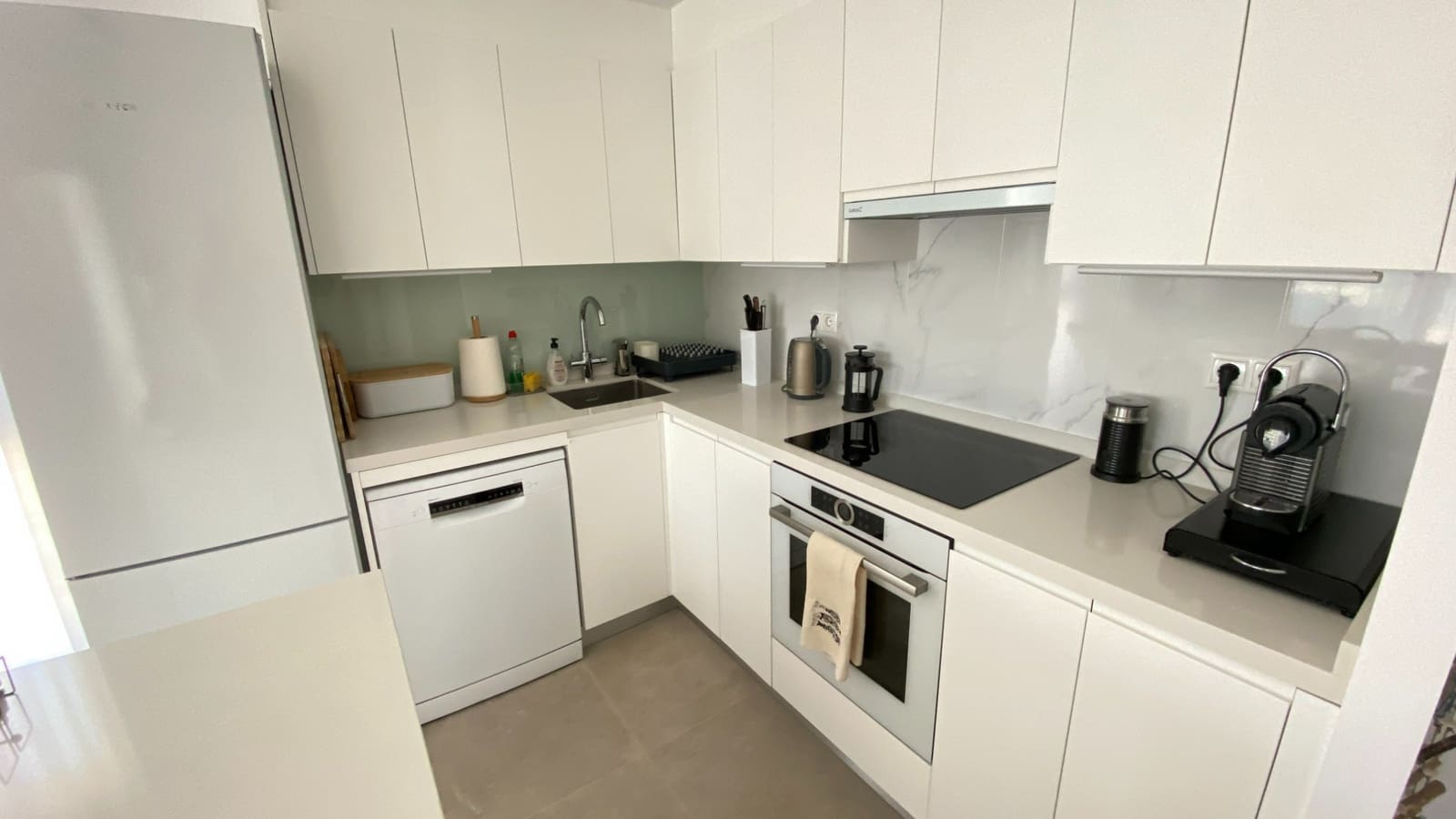 2 bedroom Apartment for rent in Calpe / Calp with pool - € 1,500 (Ref: 9360708)