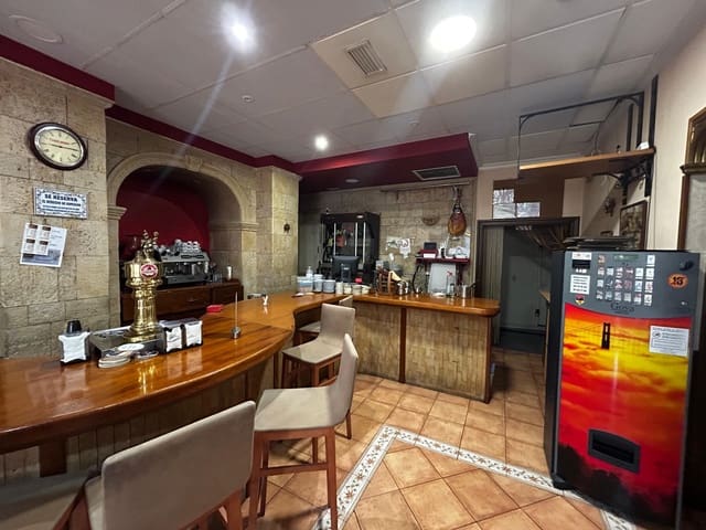 9 quarto Comercial para venda em Pueblo, Calpe / Calp - 950 000 € (Ref: 9366966)