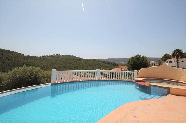 3 Zimmer Villa zu verkaufen in Centro ciudad, Javea / Xàbia mit Pool - 750.000 € (Ref: 9385142)