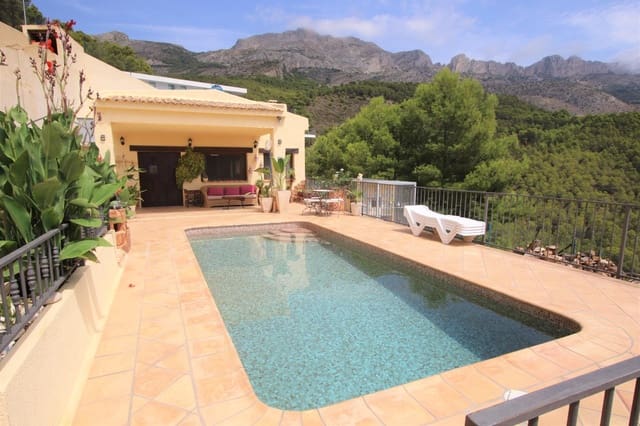 4 bedroom Villa for sale in Callosa d'En Sarrià with pool - € 590,000 (Ref: 9385143)