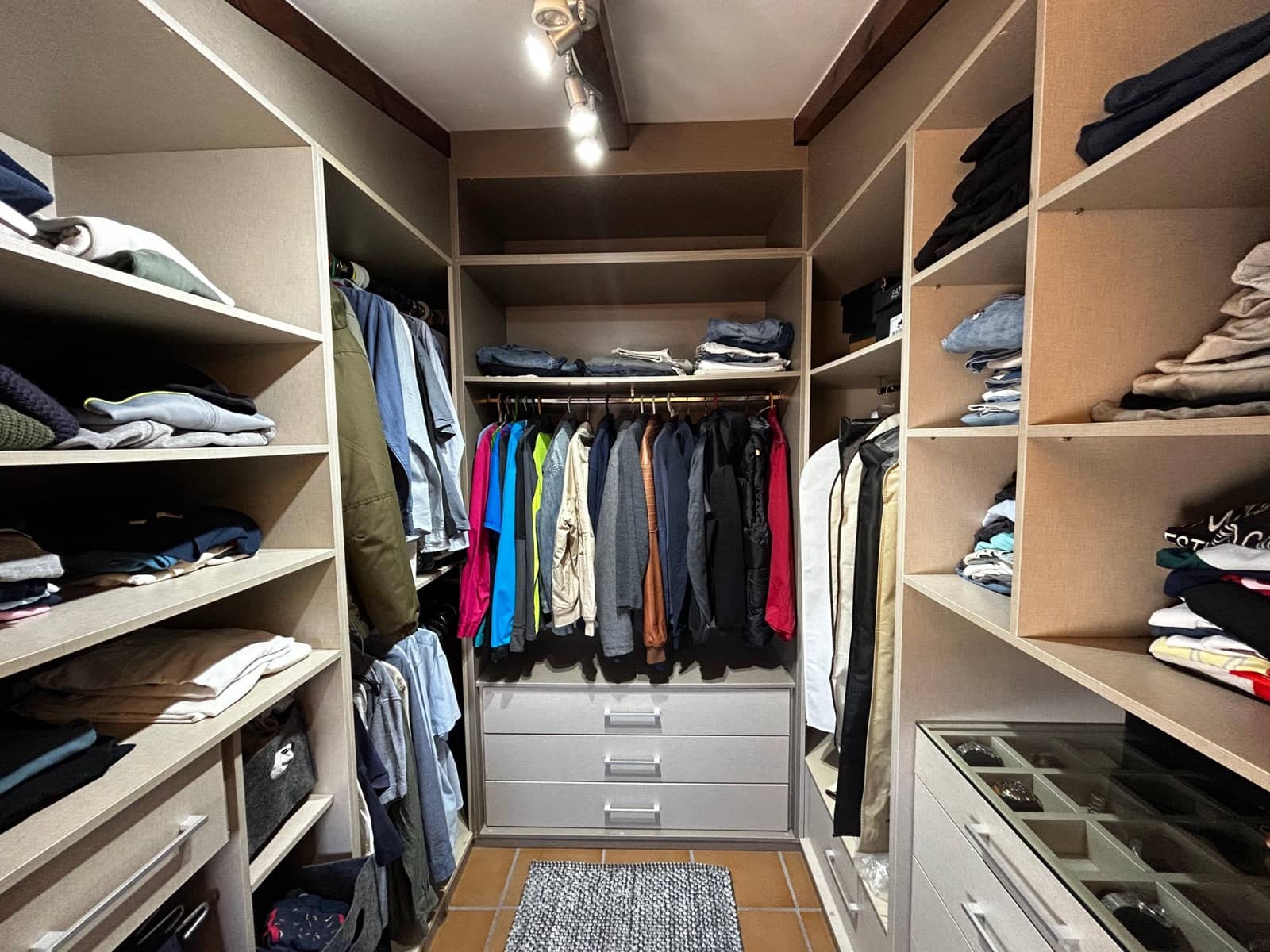 7 makuuhuone Huvila myytävänä paikassa Benissa mukana uima-altaan - 970 000 € (Ref: 9413632)