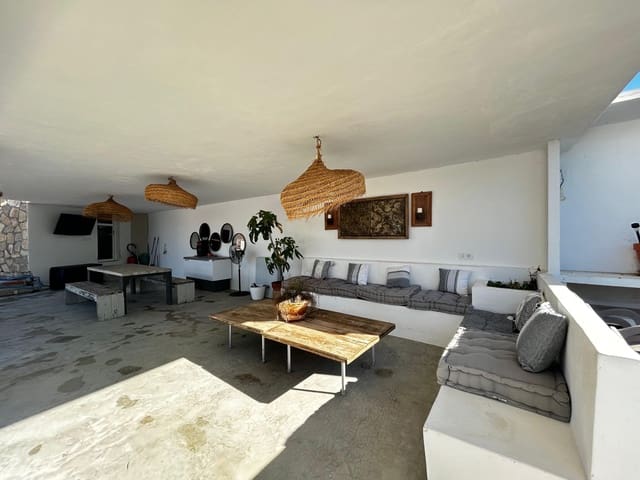 7 makuuhuone Huvila myytävänä paikassa Benissa mukana uima-altaan - 970 000 € (Ref: 9413632)