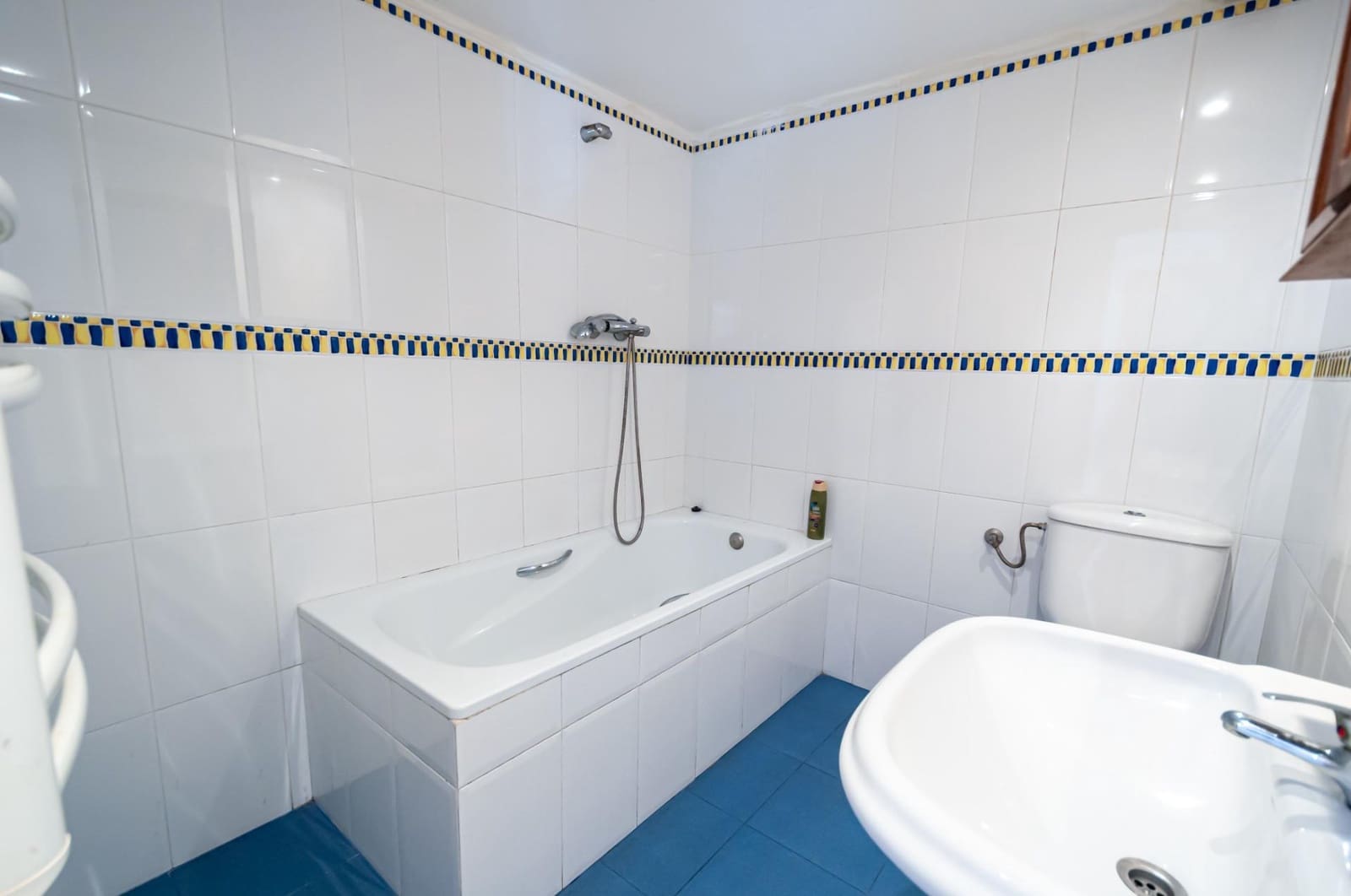 3 bedroom Villa for sale in Calpe / Calp with pool - € 490,000 (Ref: 9429426)