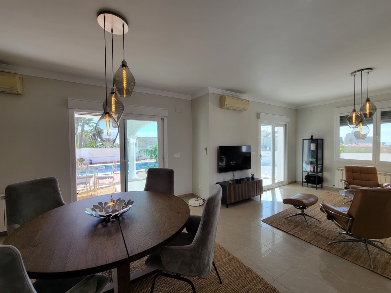 Chalet de 4 habitaciones en Calpe / Calp en venta con piscina garaje - 995.000 € (Ref: 9429428)