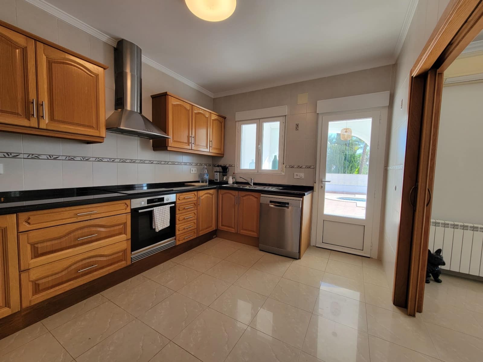 Chalet de 4 habitaciones en Calpe / Calp en venta con piscina garaje - 995.000 € (Ref: 9429428)