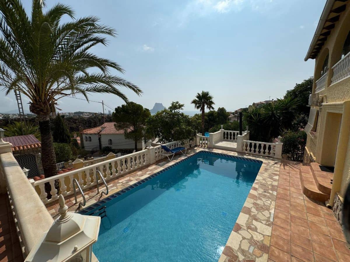 4 makuuhuone Huvila myytävänä paikassa Calpe / Calp mukana uima-altaan - 890 000 € (Ref: 9429433)