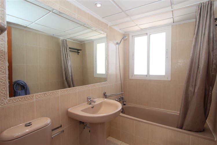 3 soveværelse Bungalow til salg i Calpe / Calp med swimmingpool garage - € 276.000 (Ref: 9429444)