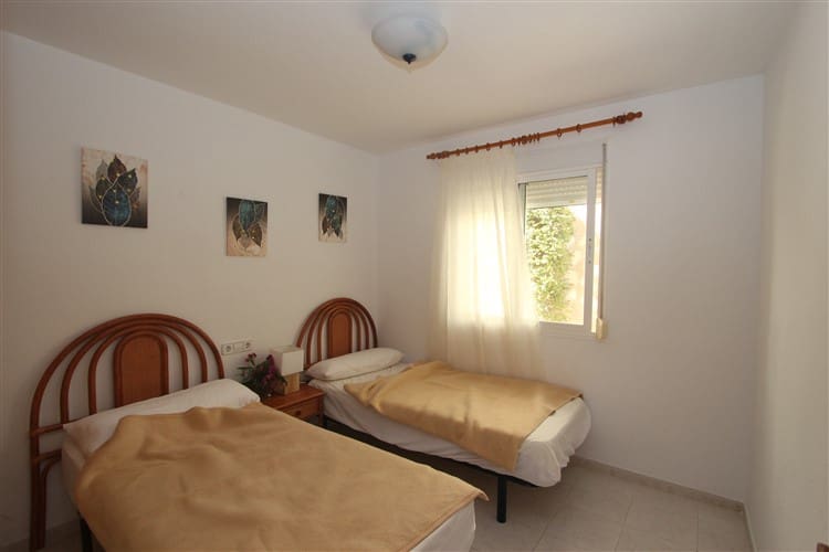 3 soveværelse Bungalow til salg i Calpe / Calp med swimmingpool garage - € 276.000 (Ref: 9429444)