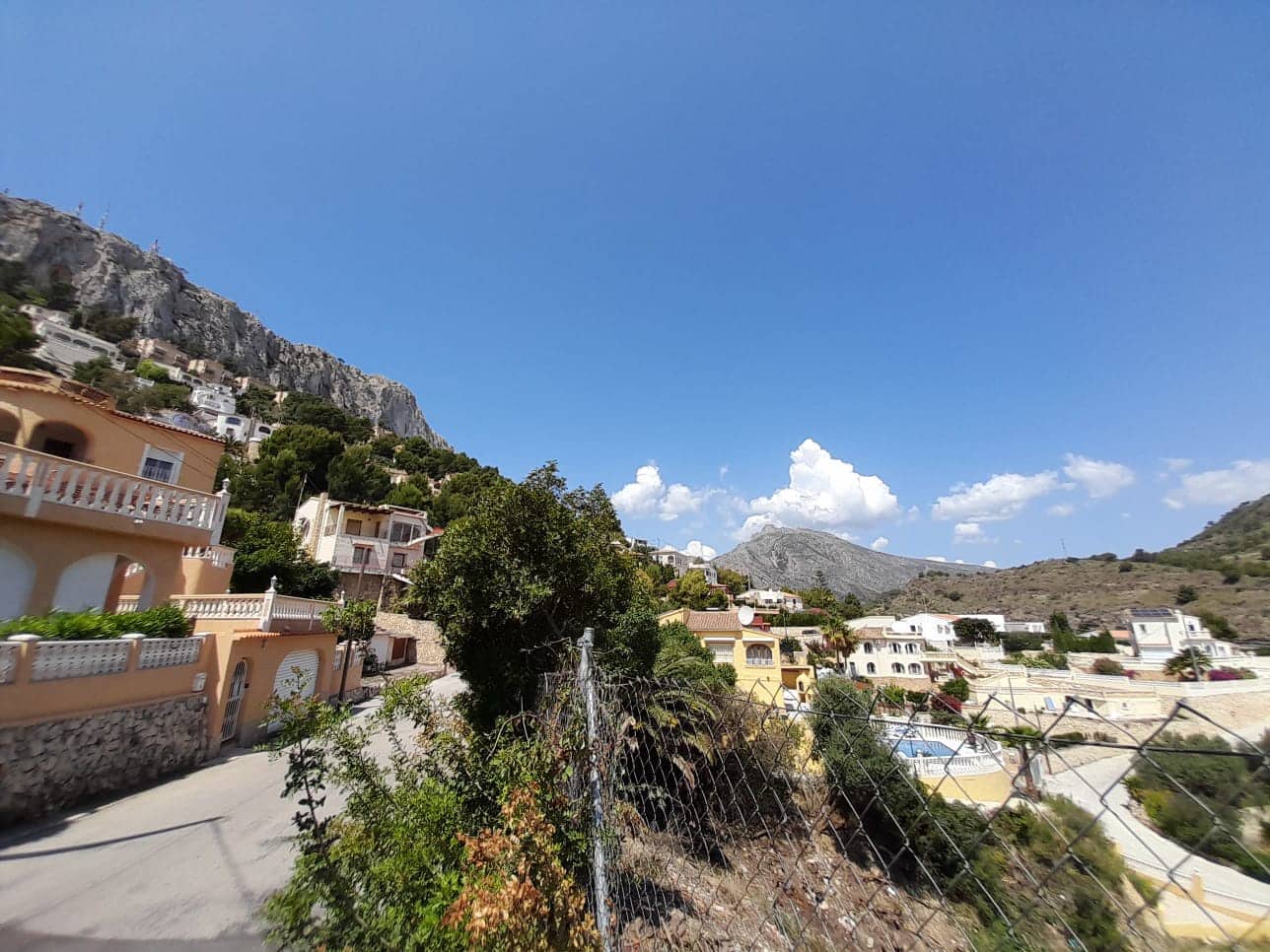 Ubebygd land til salgs i Calpe / Calp - € 150 000 (Ref: 9429446)