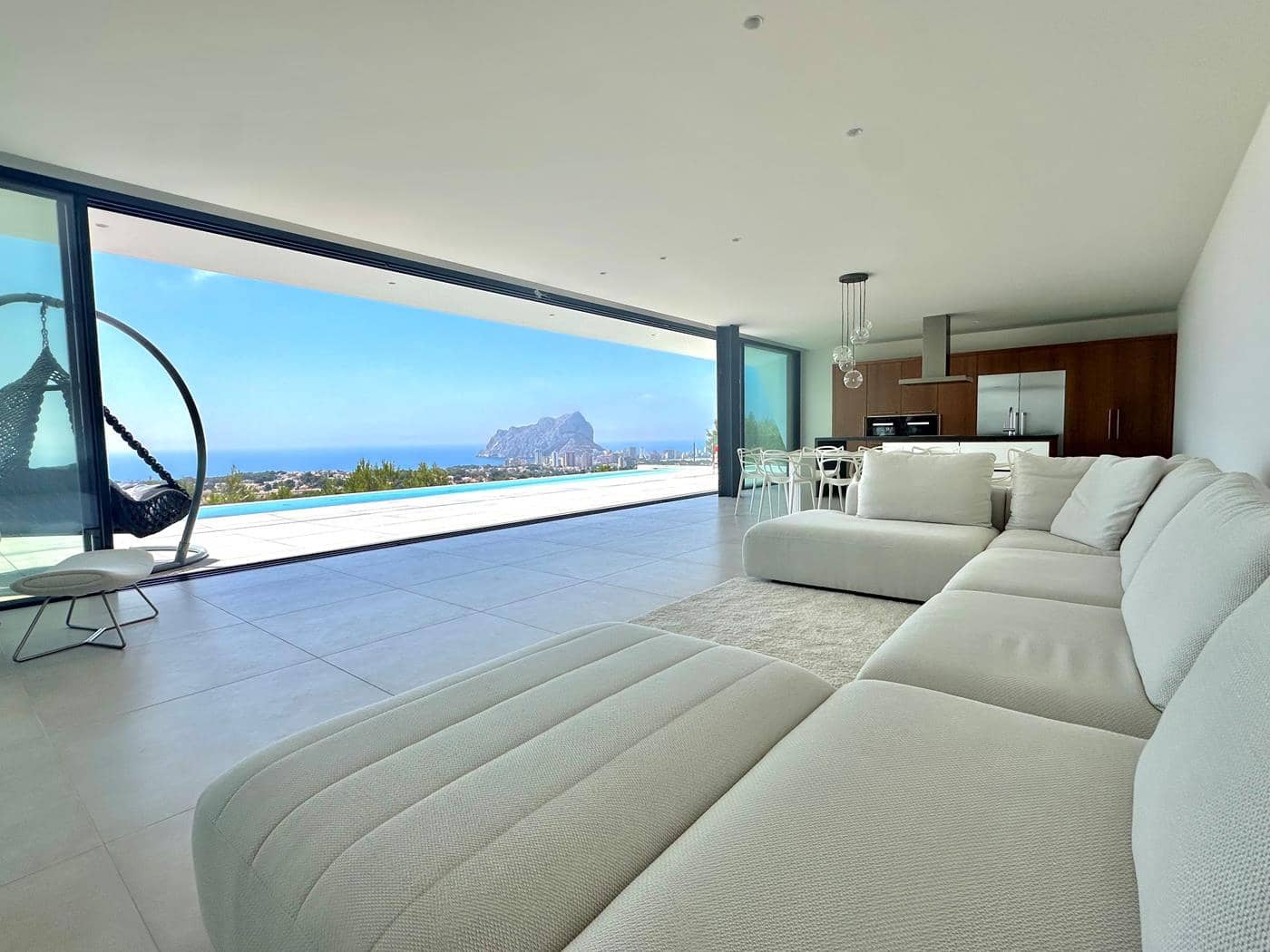 4 makuuhuone Huvila myytävänä paikassa Benissa mukana uima-altaan 
autotalli - 2 900 000 € (Ref: 9429457)