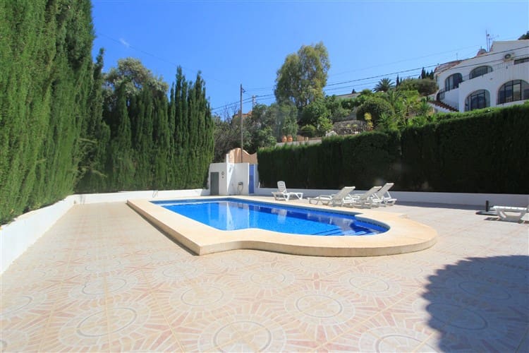 6 bedroom Villa for sale in Calpe / Calp with pool garage - € 525,000 (Ref: 9429459)