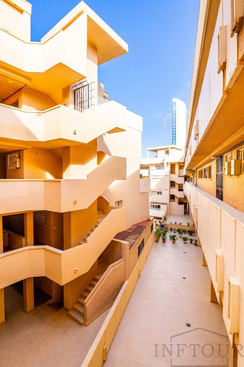Apartamento de 3 habitaciones en Calpe / Calp en venta - 265.000 € (Ref: 9429461)