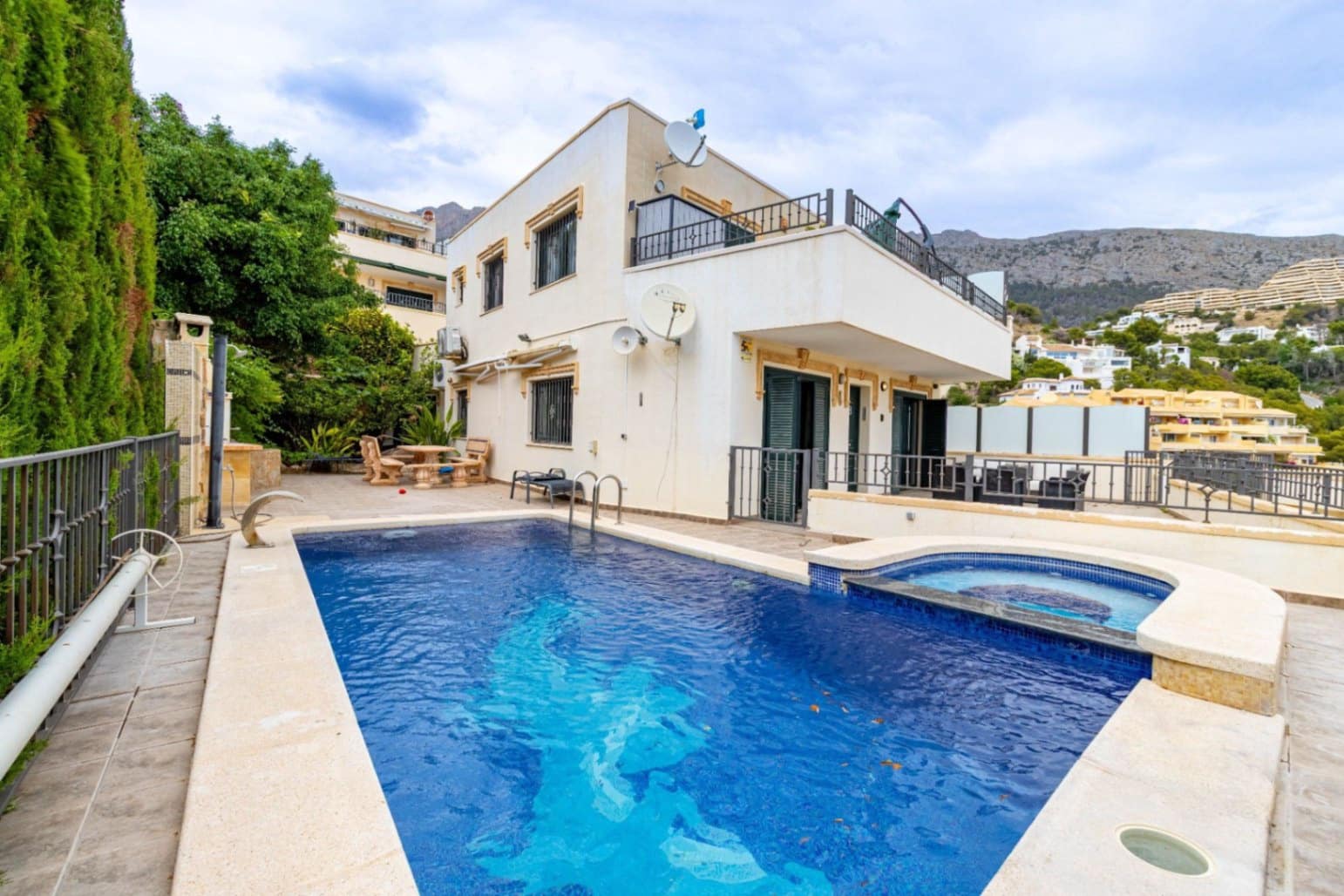 3 soveværelse Rækkehus til salg i Altea - € 350.000 (Ref: 9430826)