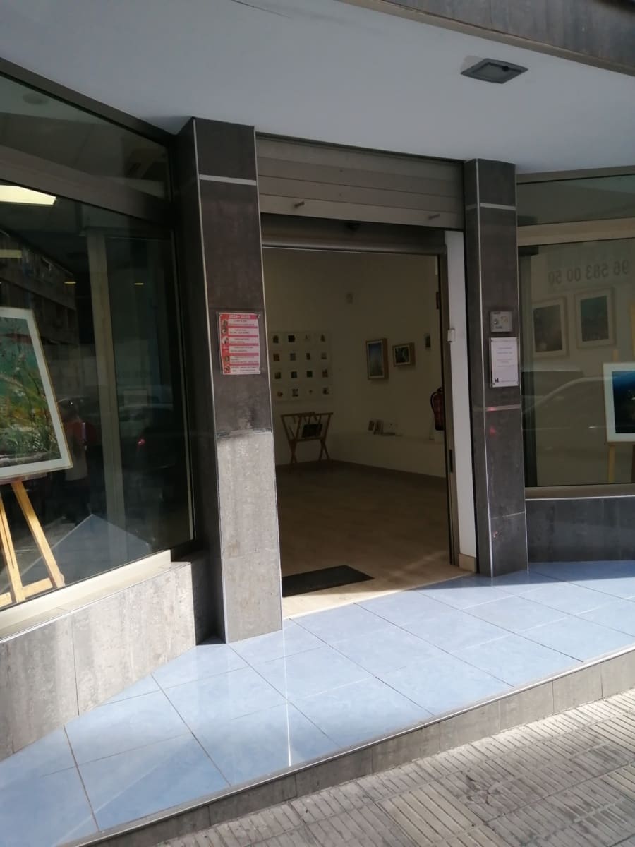 3 quarto Comercial para venda em Calpe / Calp - 185 000 € (Ref: 9430828)
