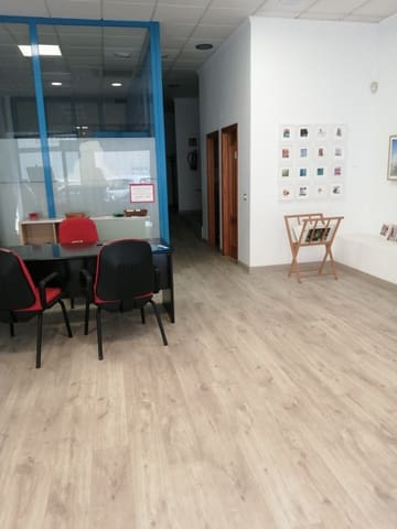 3 quarto Comercial para venda em Pueblo, Calpe / Calp - 185 000 € (Ref: 9430828)