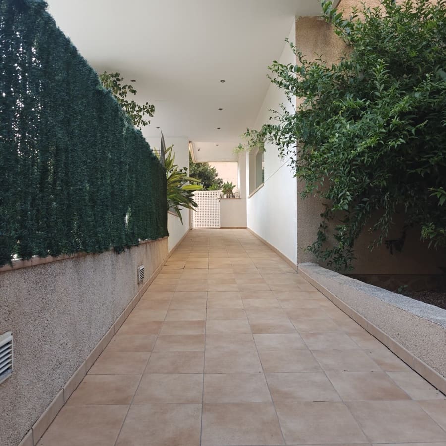 Biznes do wynajęcia w Calpe / Calp - 550 € (Ref: 9430831)