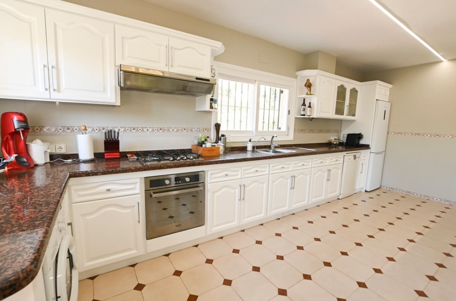 Chalet de 3 habitaciones en Calpe / Calp en venta - 650.000 € (Ref: 9436733)